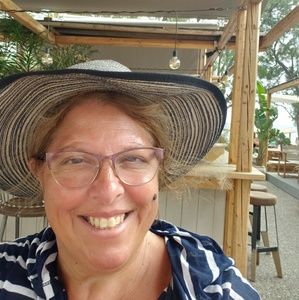Meet your Posher, Lucia